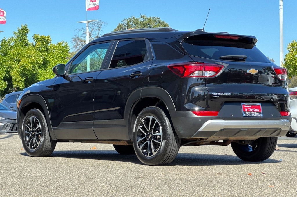 Used 2025 Chevrolet Trailblazer LT SUV