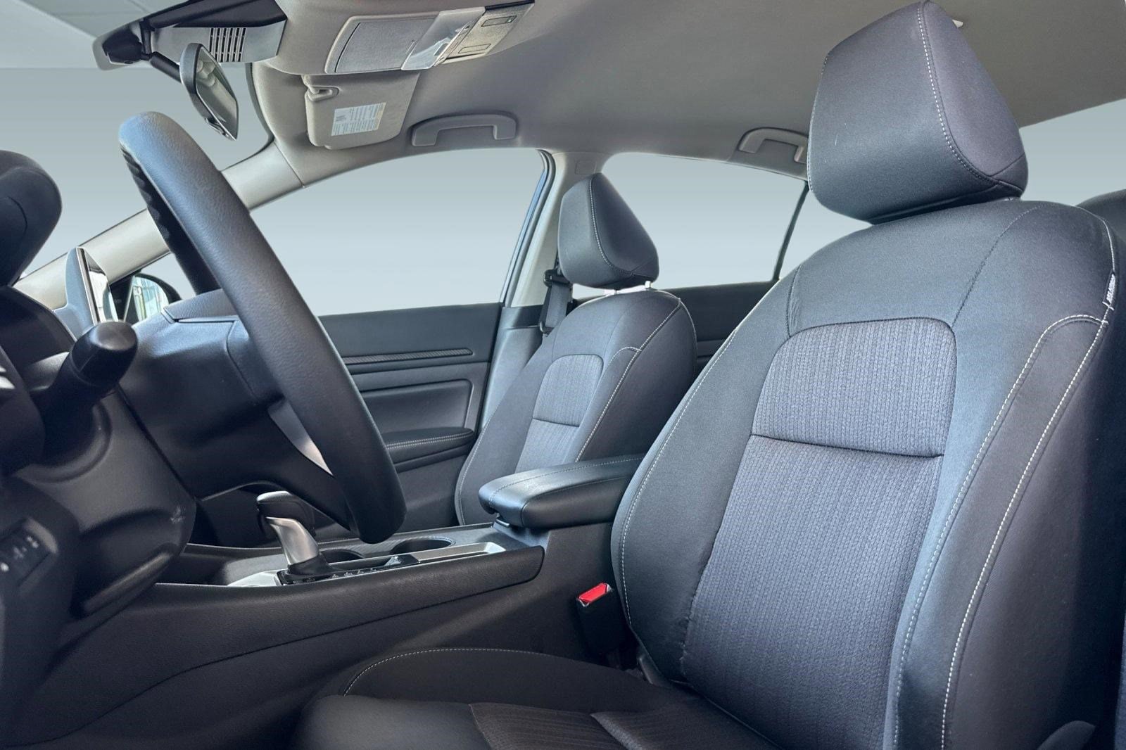 2025 Nissan Altima SV photo 4