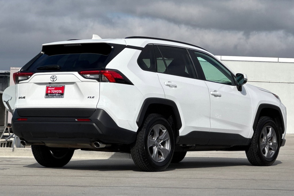 Used 2025 Toyota RAV4 XLE SUV