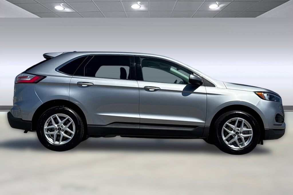 Used 2024 Ford Edge SEL SUV