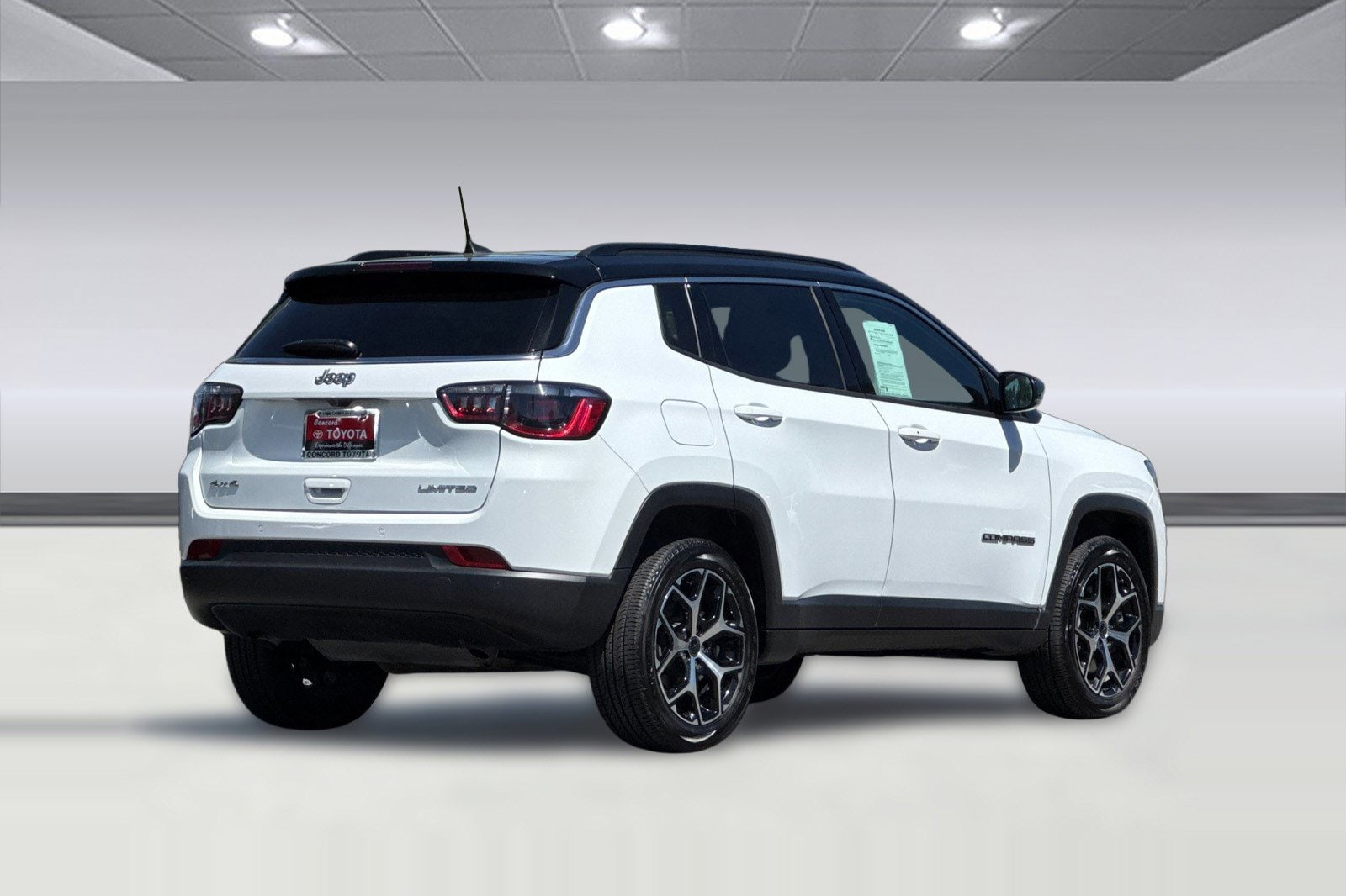 2025 Jeep Compass Limited photo 2