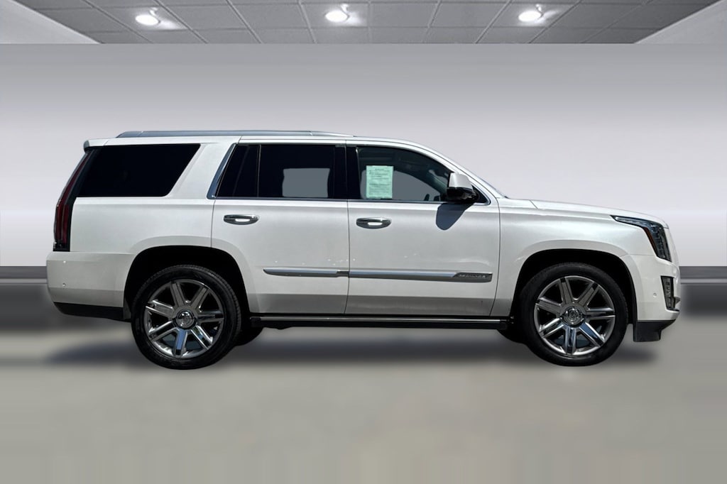 Used 2017 CADILLAC Escalade Premium Luxury SUV