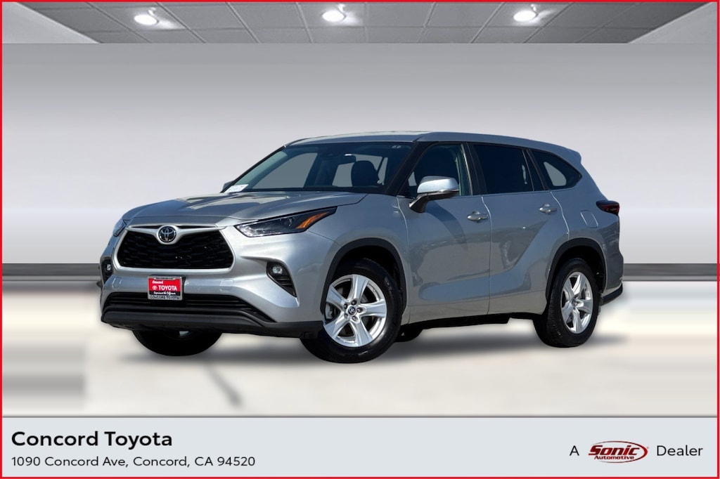 Used 2025 Toyota Highlander LE SUV