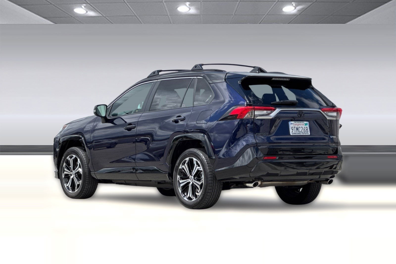 2025 Toyota RAV4 Plug-in Hybrid XSE photo 6