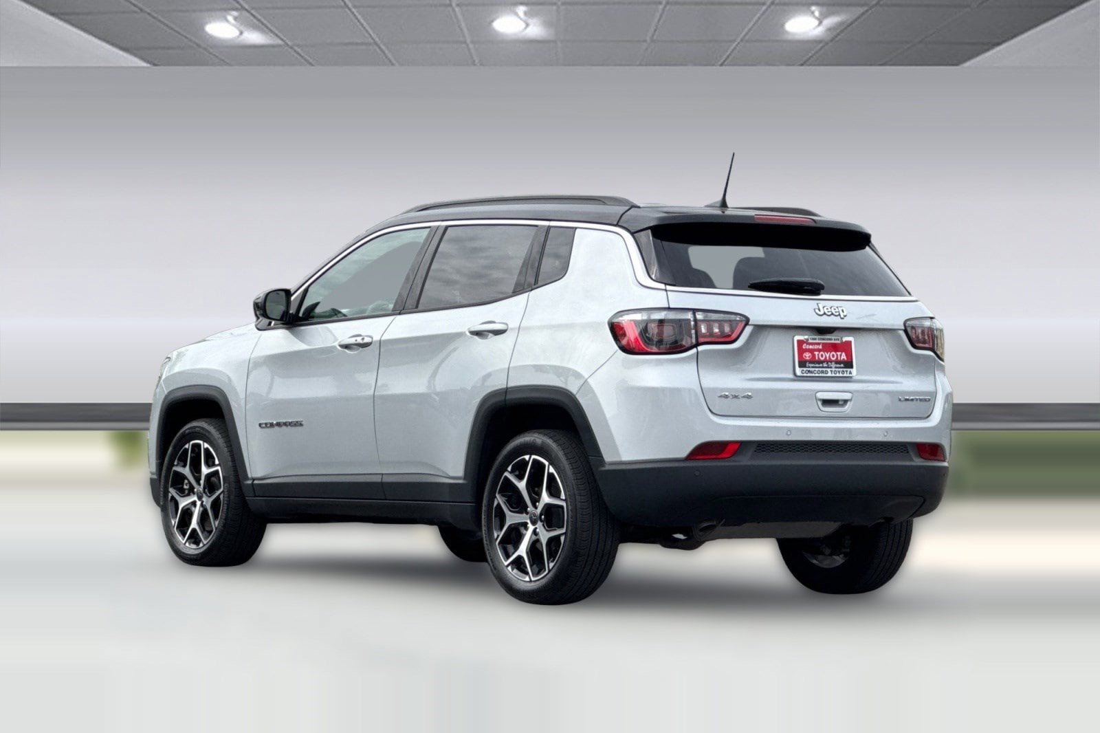 2025 Jeep Compass Limited photo 6