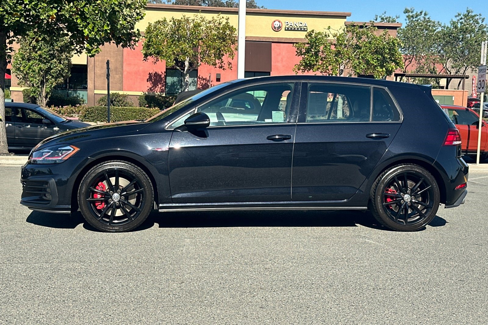 3VW6T7AU5MM003925