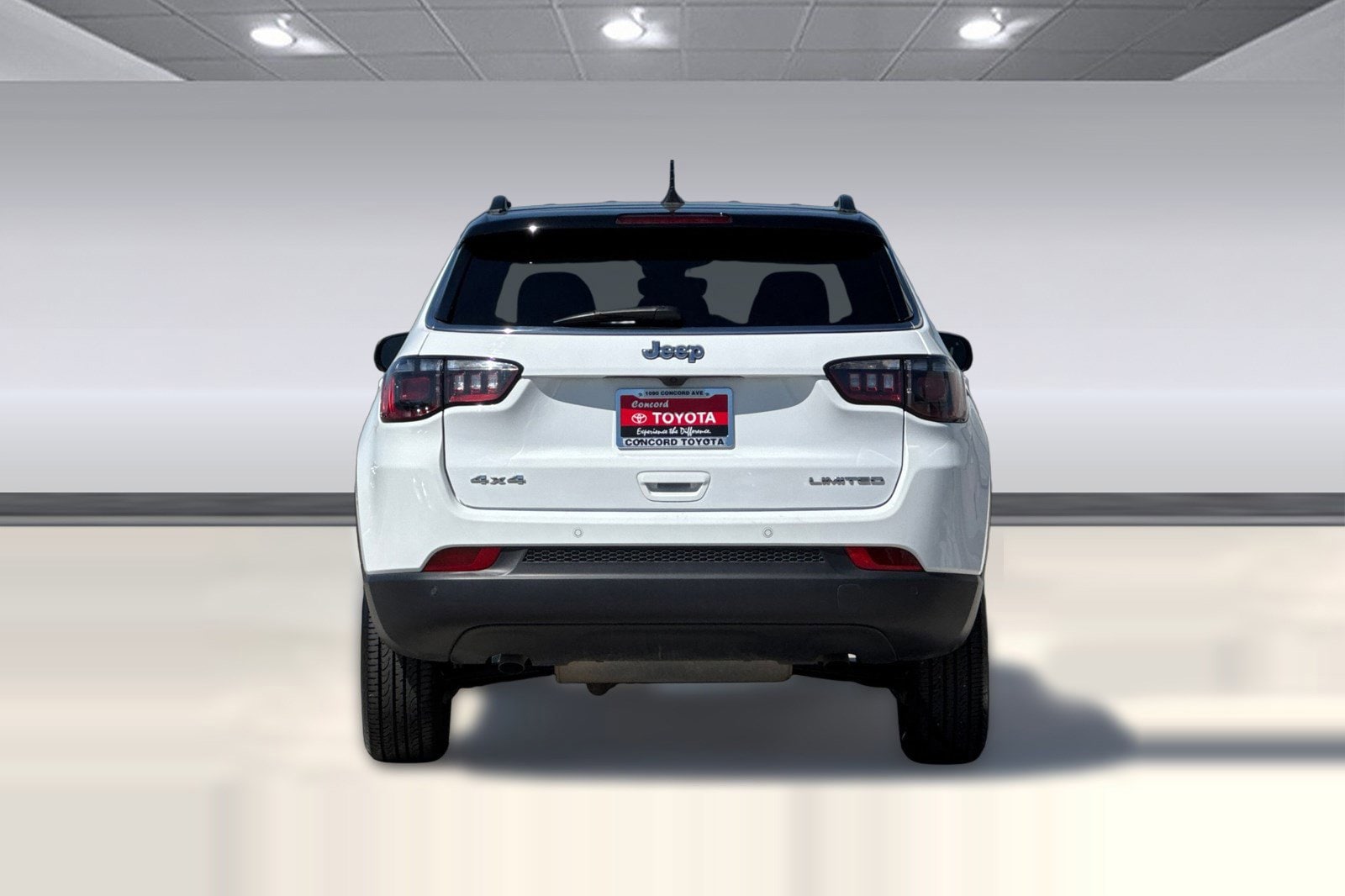 2025 Jeep Compass Limited photo 3