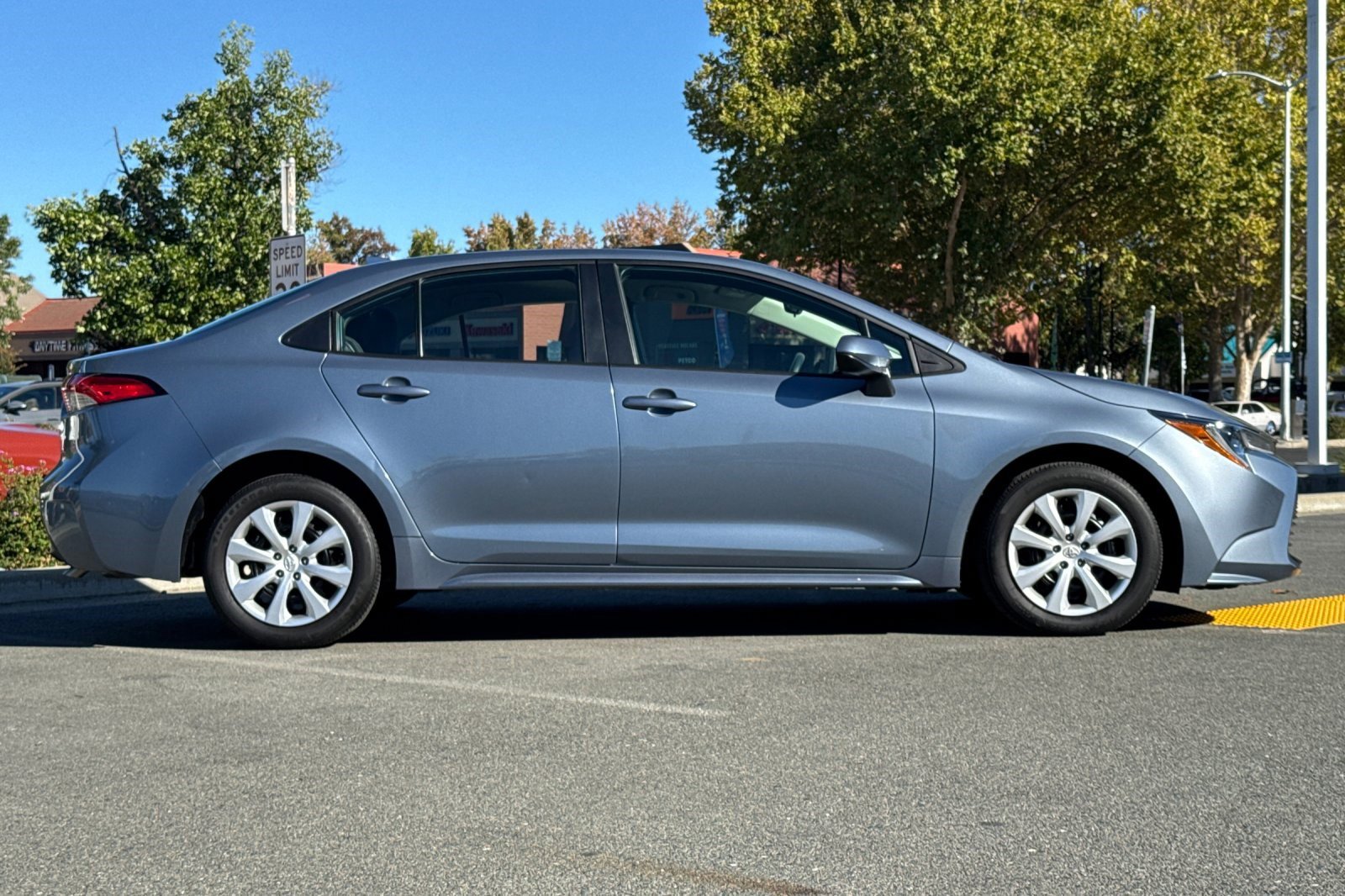 2024 Toyota Corolla LE photo 2