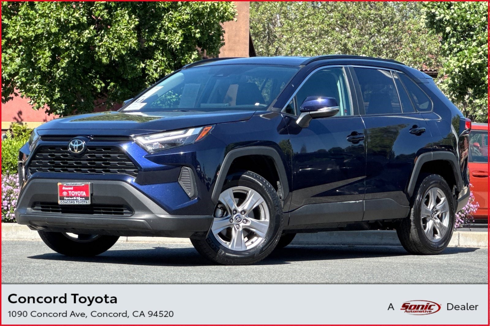 2025 Toyota RAV4 XLE AWD's photo