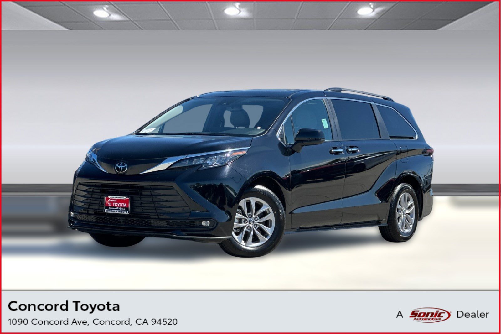 Used 2026 Toyota Sienna XLE Van Passenger Van
