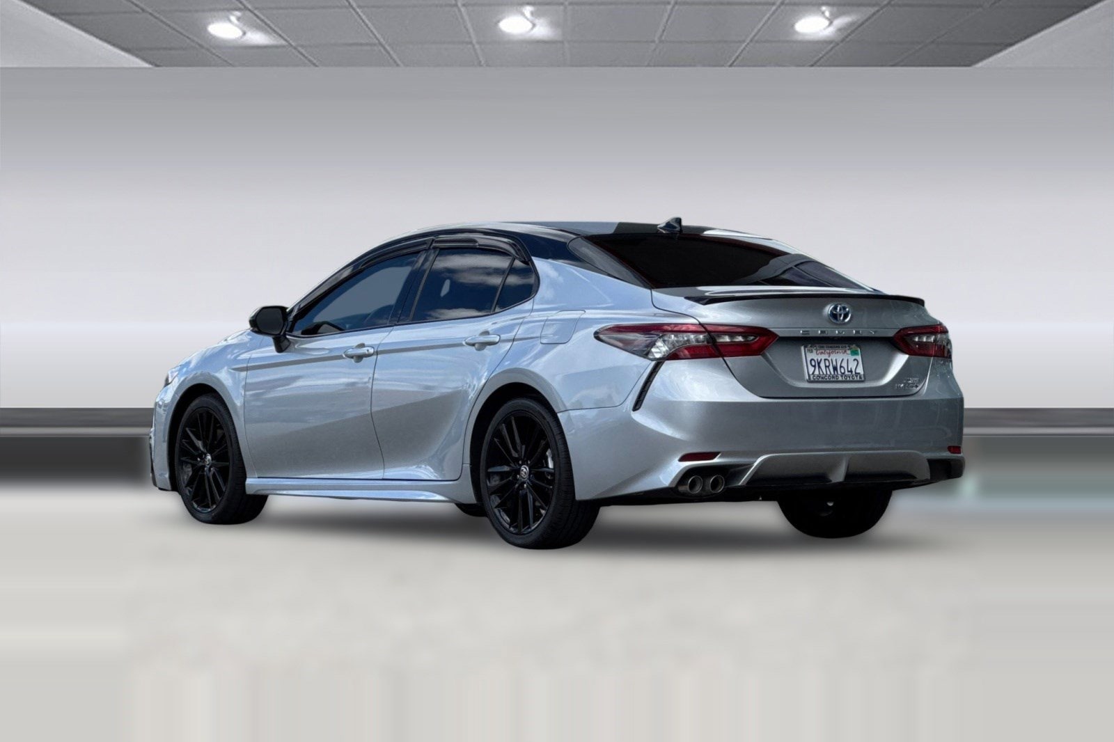 2021 Toyota Camry SE photo 6
