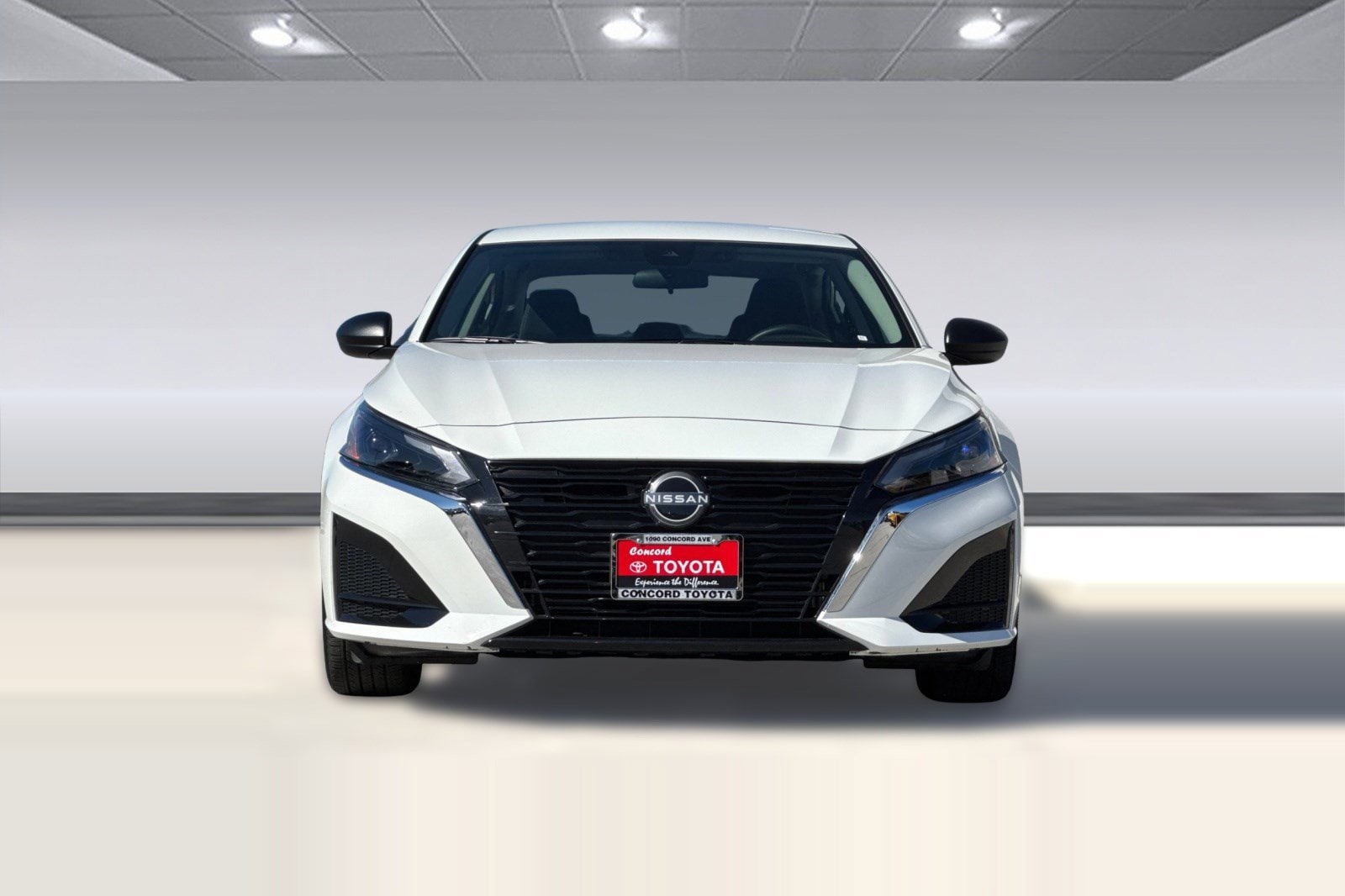 2025 Nissan Altima SV photo 5