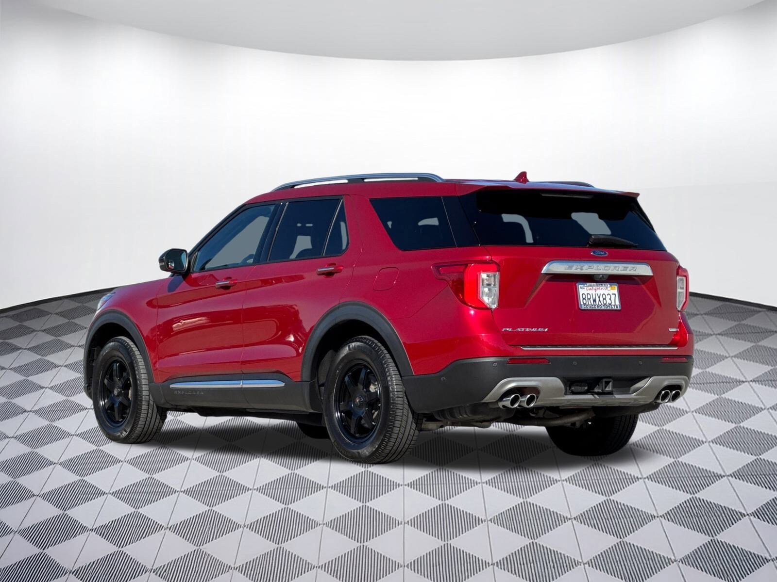 2020 Ford Explorer Platinum photo 3