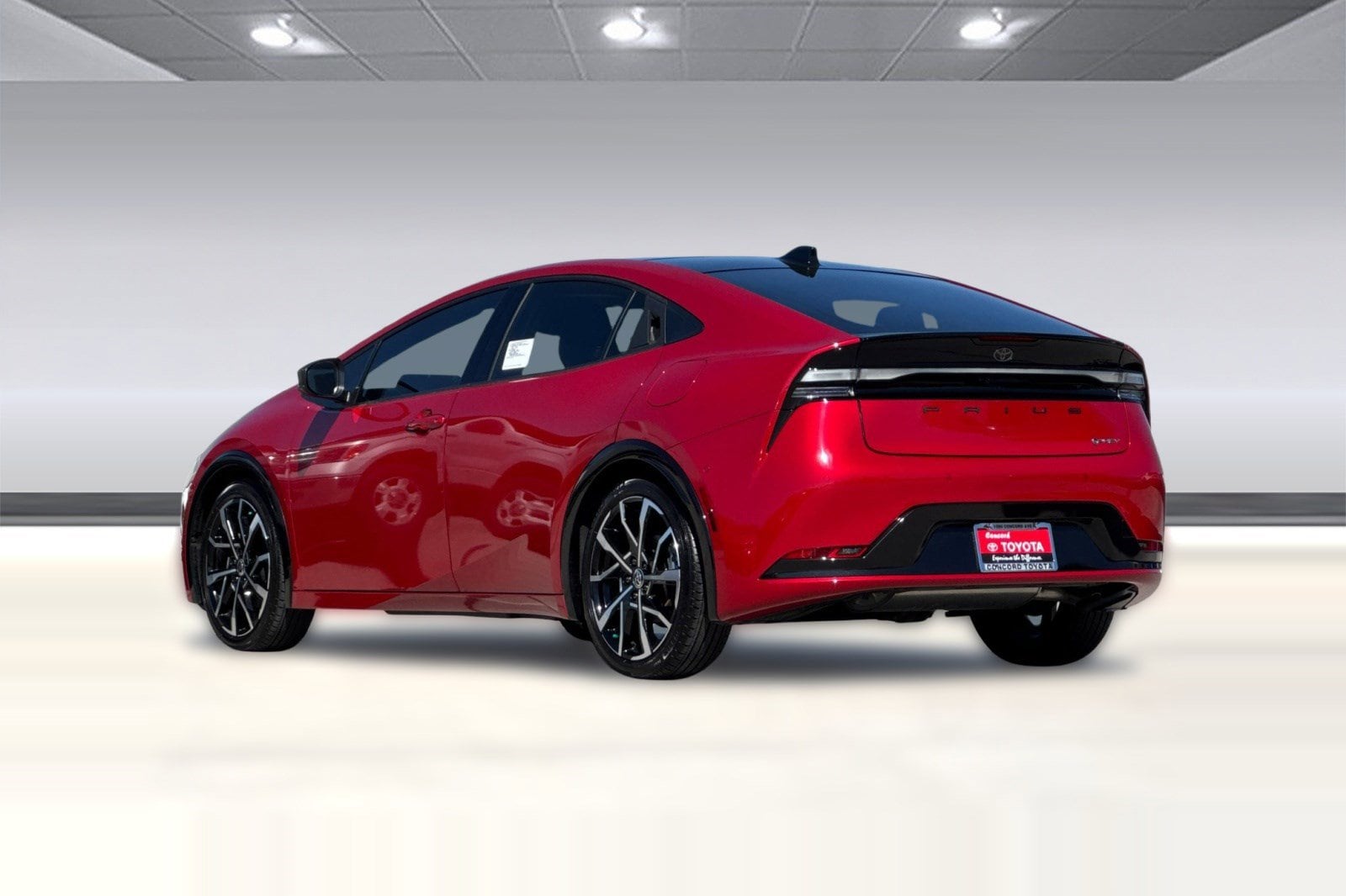 2025 Toyota Prius Plug-in Hybrid XSE Premium photo 6