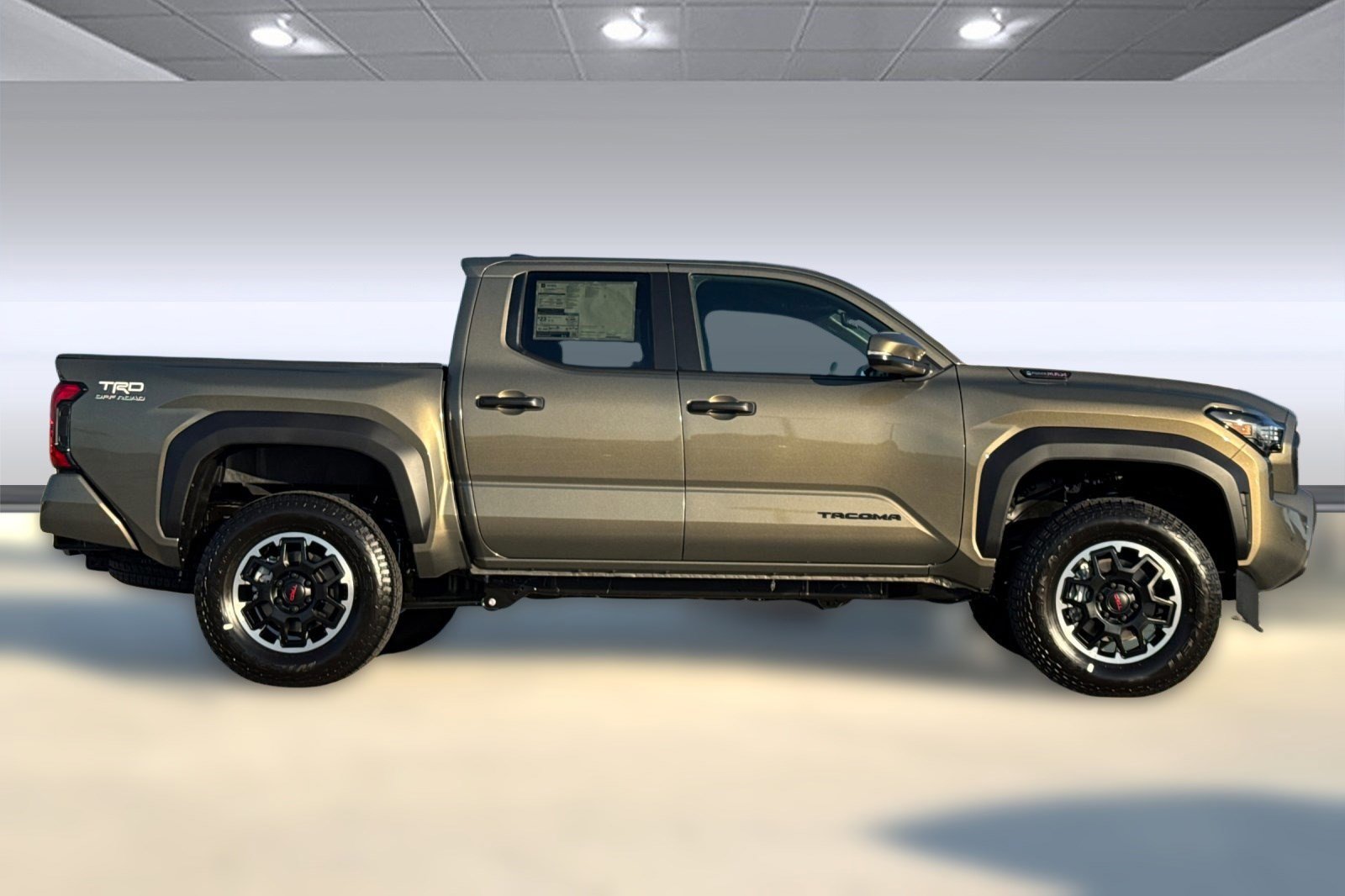 2025 Toyota Tacoma TRD Off-Road 4x4 Double Cab photo 2