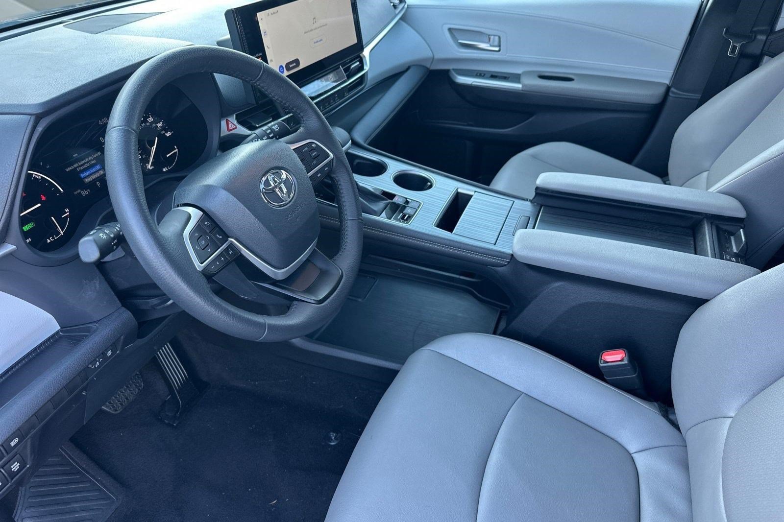 Used 2026 Toyota Sienna XLE Van Passenger Van