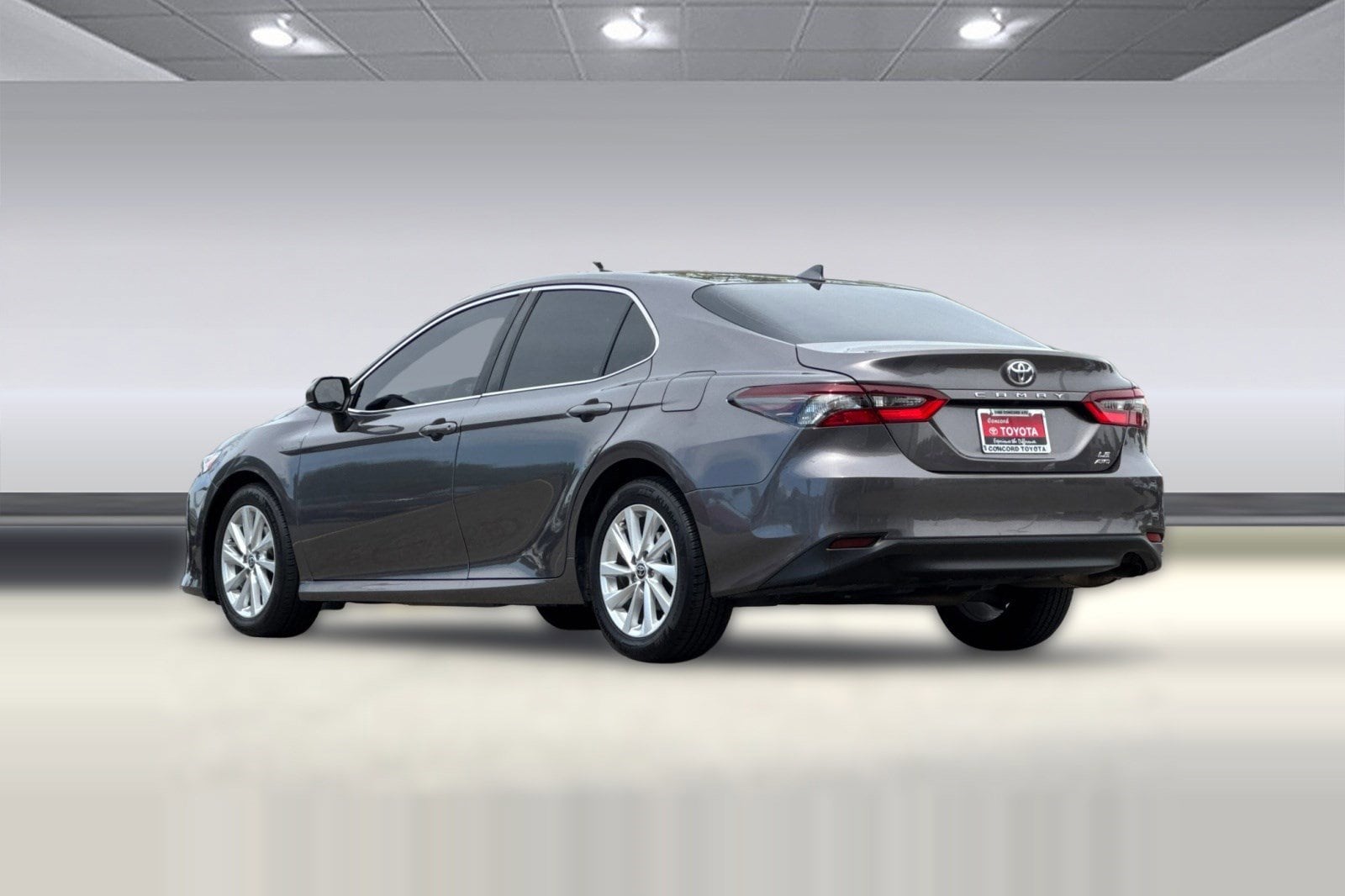 2023 Toyota Camry LE photo 6