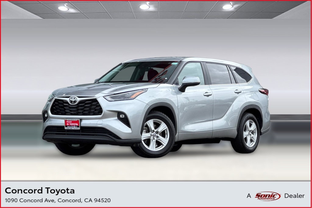 Used 2025 Toyota Highlander LE SUV
