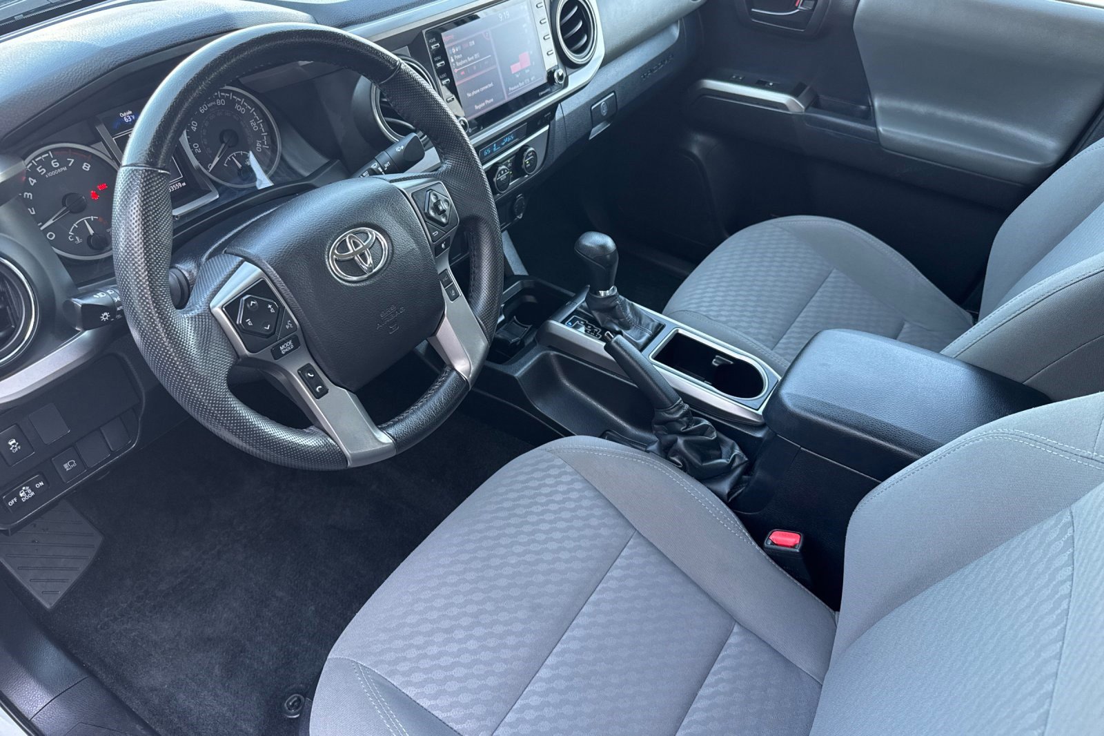2023 Toyota Tacoma SR5 V6 photo 4