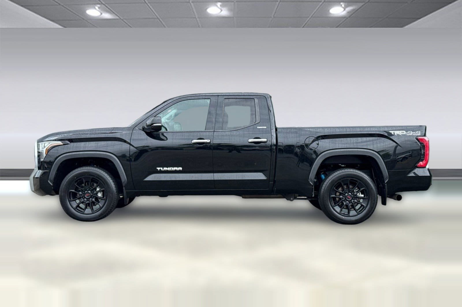 2022 Toyota Tundra Limited photo 6