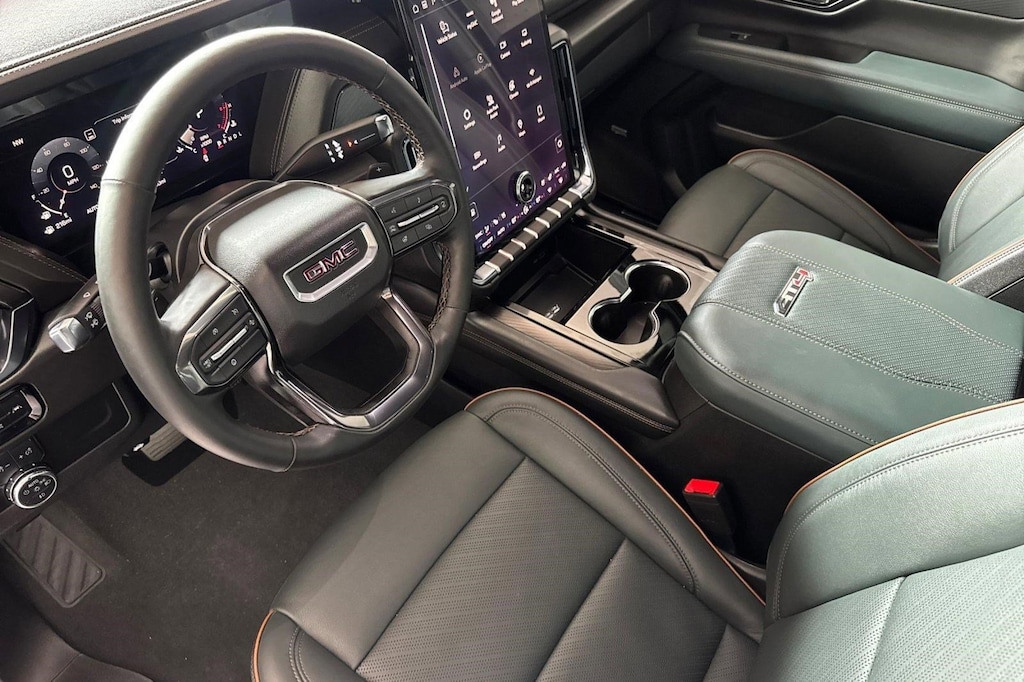 Used 2025 GMC Yukon AT4 SUV