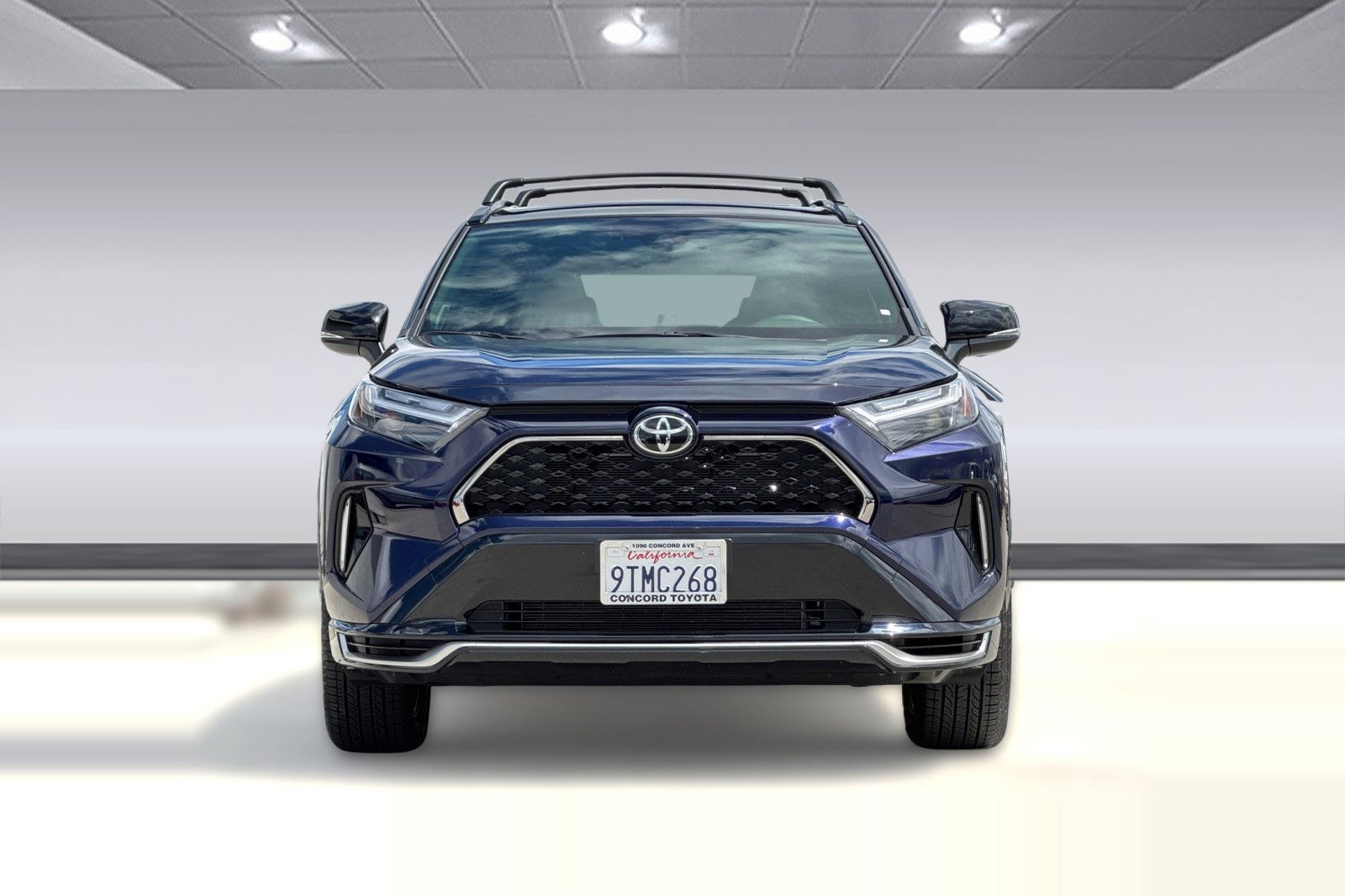 2025 Toyota RAV4 Plug-in Hybrid XSE photo 4