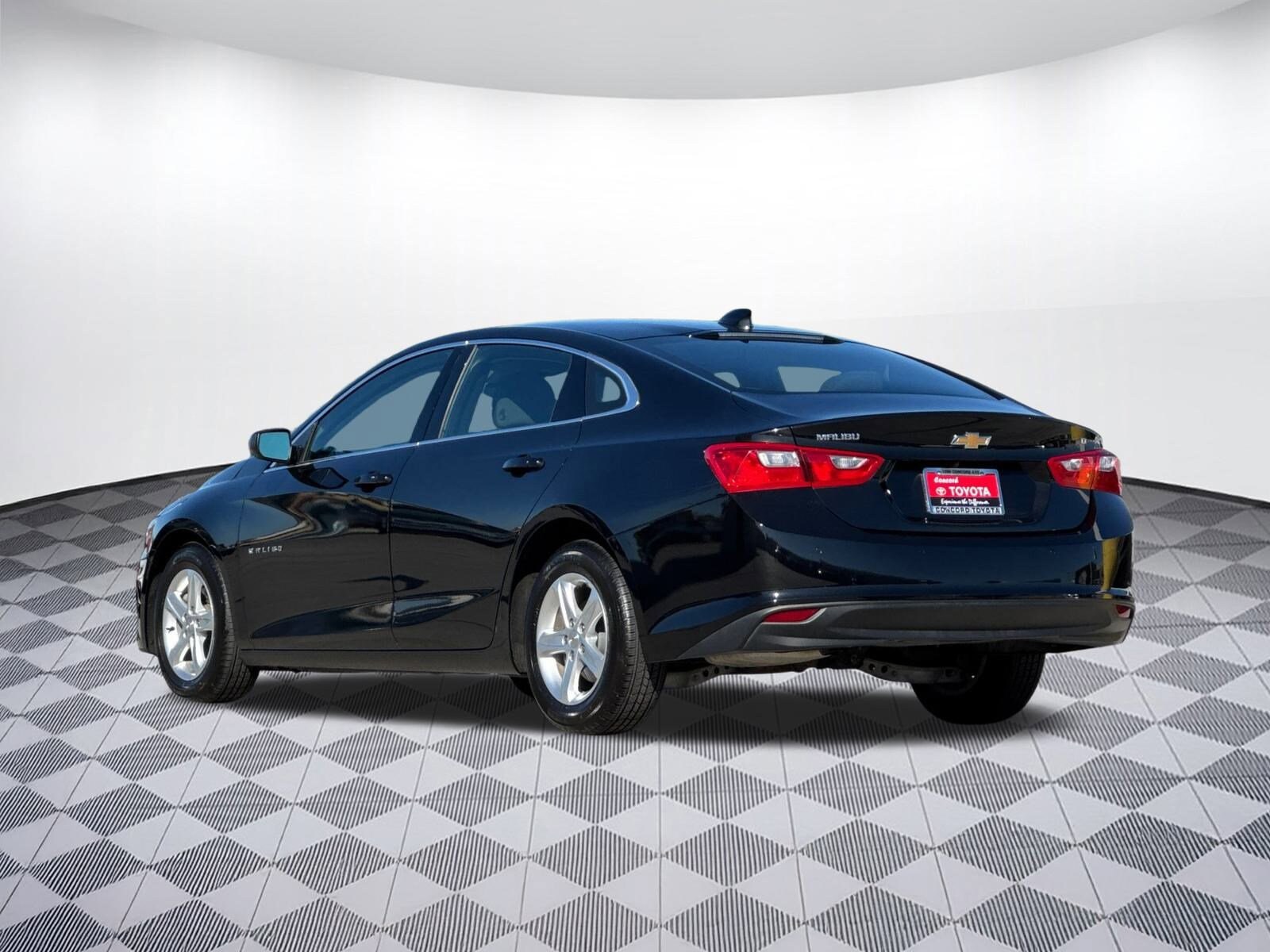 2024 Chevrolet Malibu 1LT photo 3