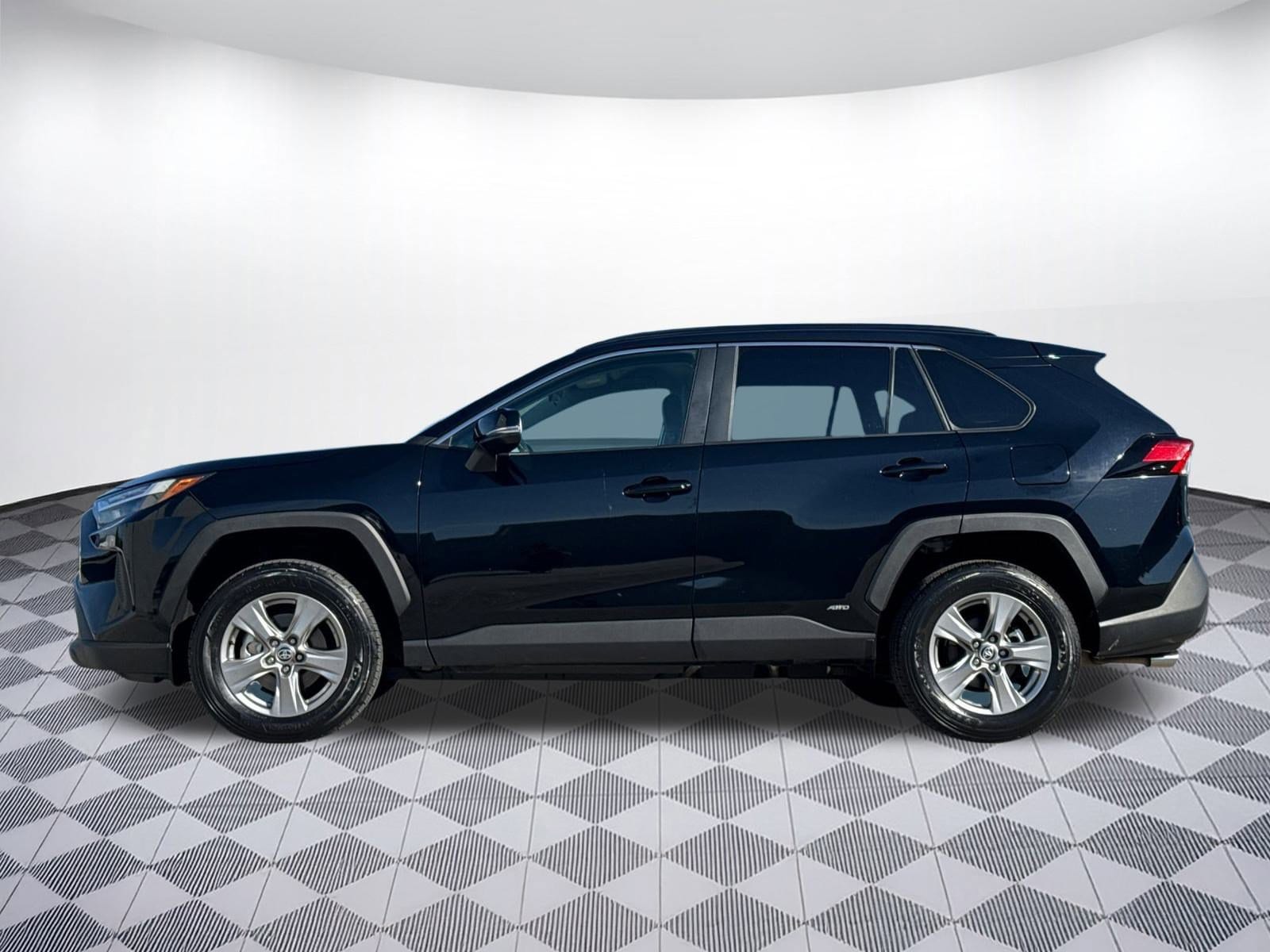 Used 2024 Toyota RAV4 XLE with VIN 4T3RWRFV5RU141572 for sale in Northfield, Minnesota