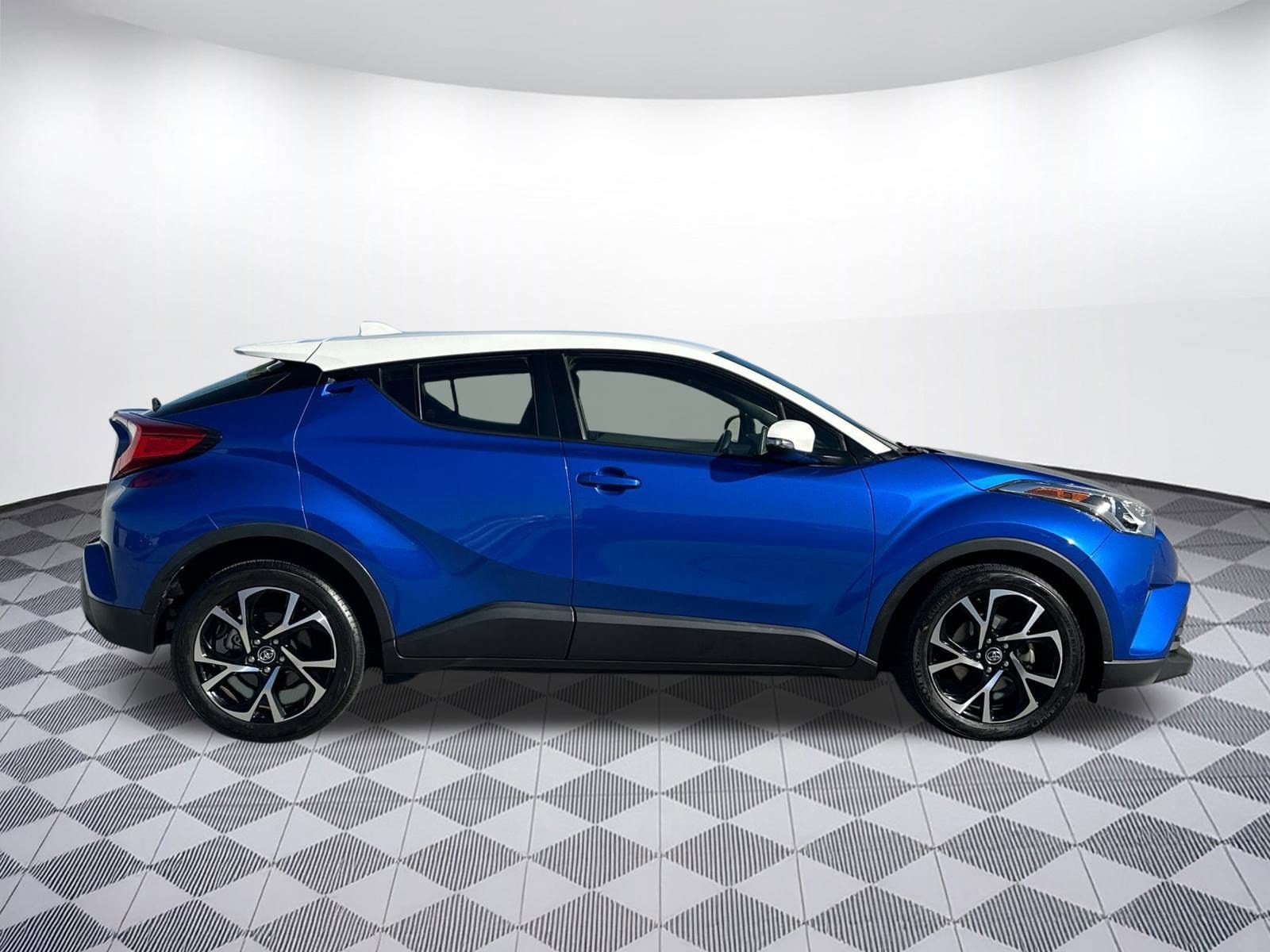 Used 2019 Toyota C-HR XLE with VIN JTNKHMBX1K1030488 for sale in Concord, CA