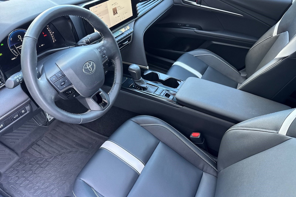 Certified 2025 Toyota Camry SE Sedan
