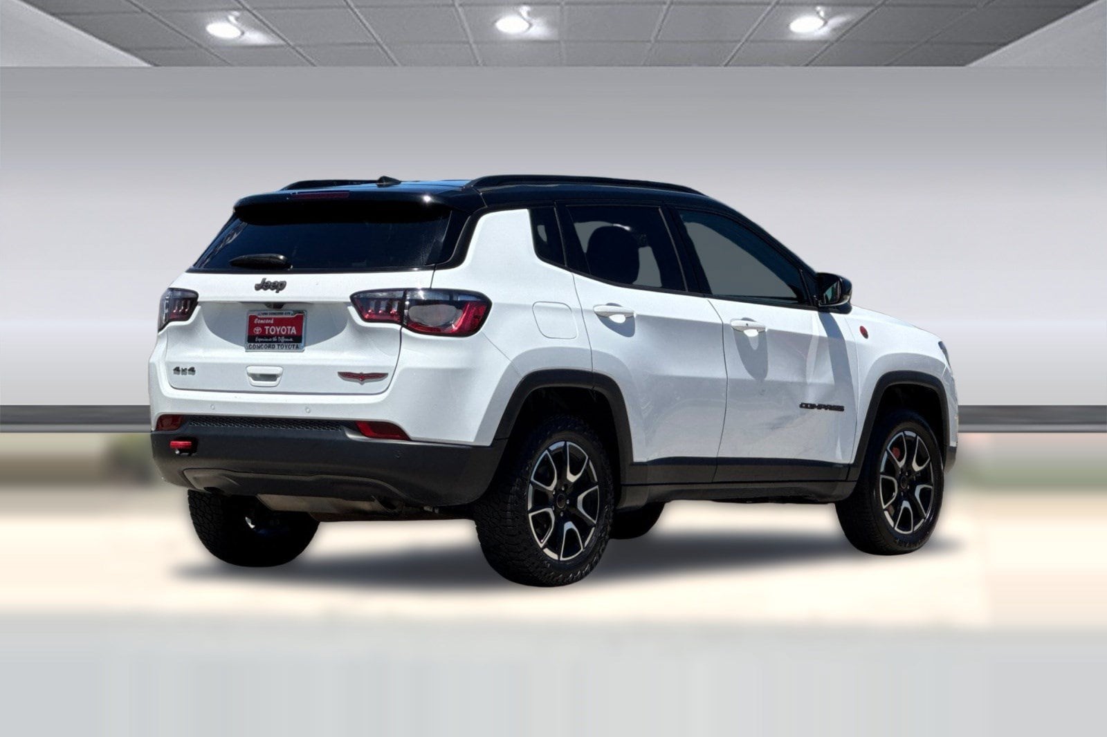 2025 Jeep Compass Trailhawk - Photo 8