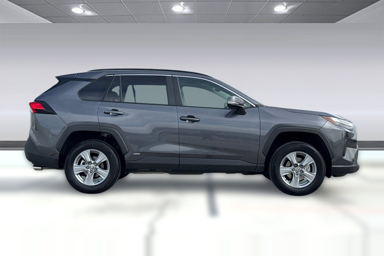 Used 2025 Toyota RAV4 XLE with VIN 4T3RWRFV4SU181678 for sale in Kansas City