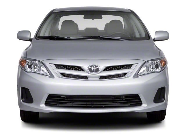 2013 Toyota Corolla LE photo 2