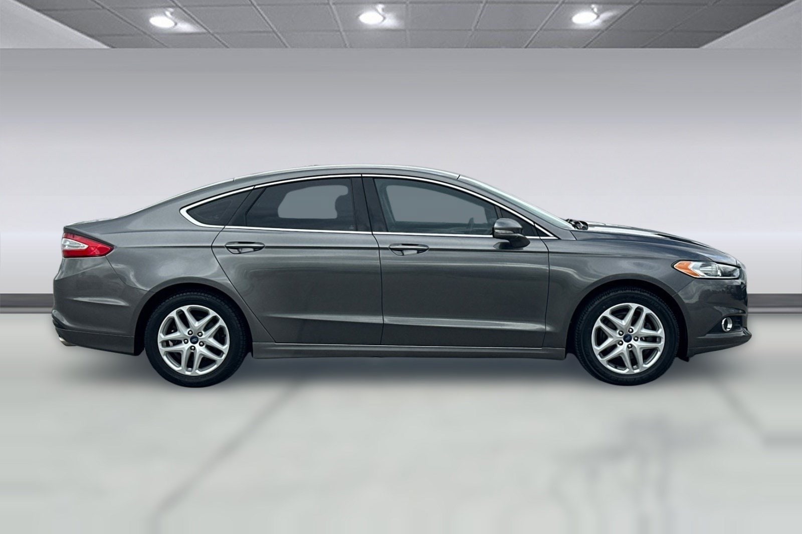 2014 Ford Fusion SE Sedan