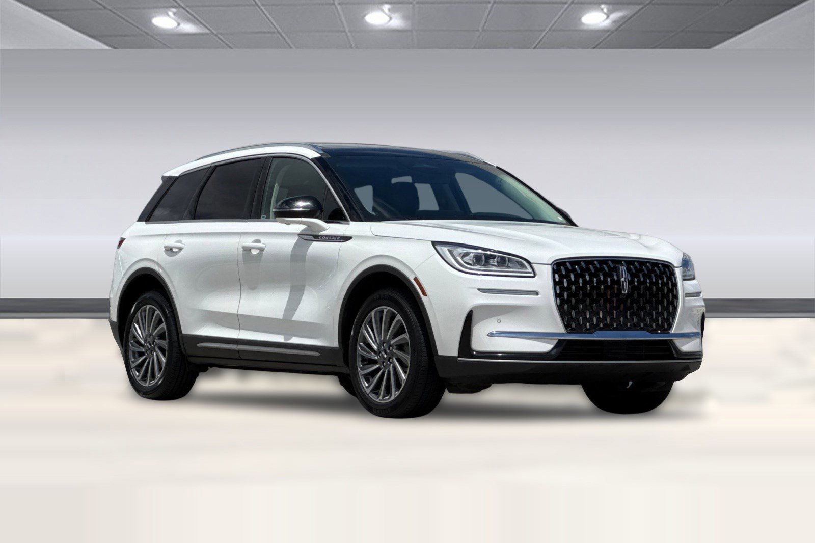 Corsair Reserve SUV