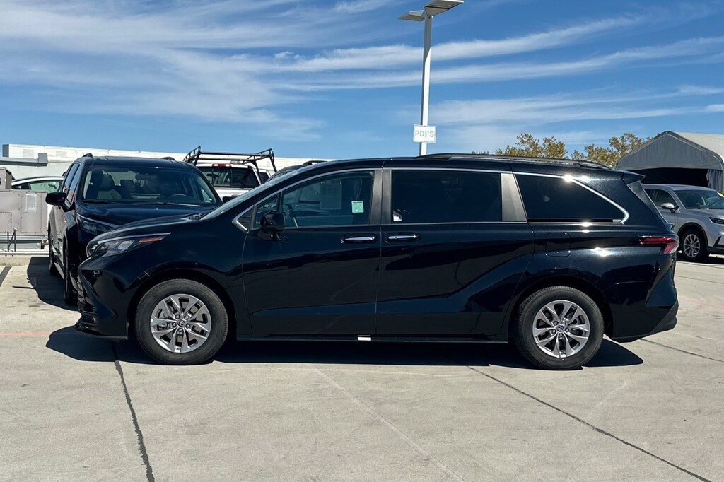Used 2025 Toyota Sienna XLE Van Passenger Van