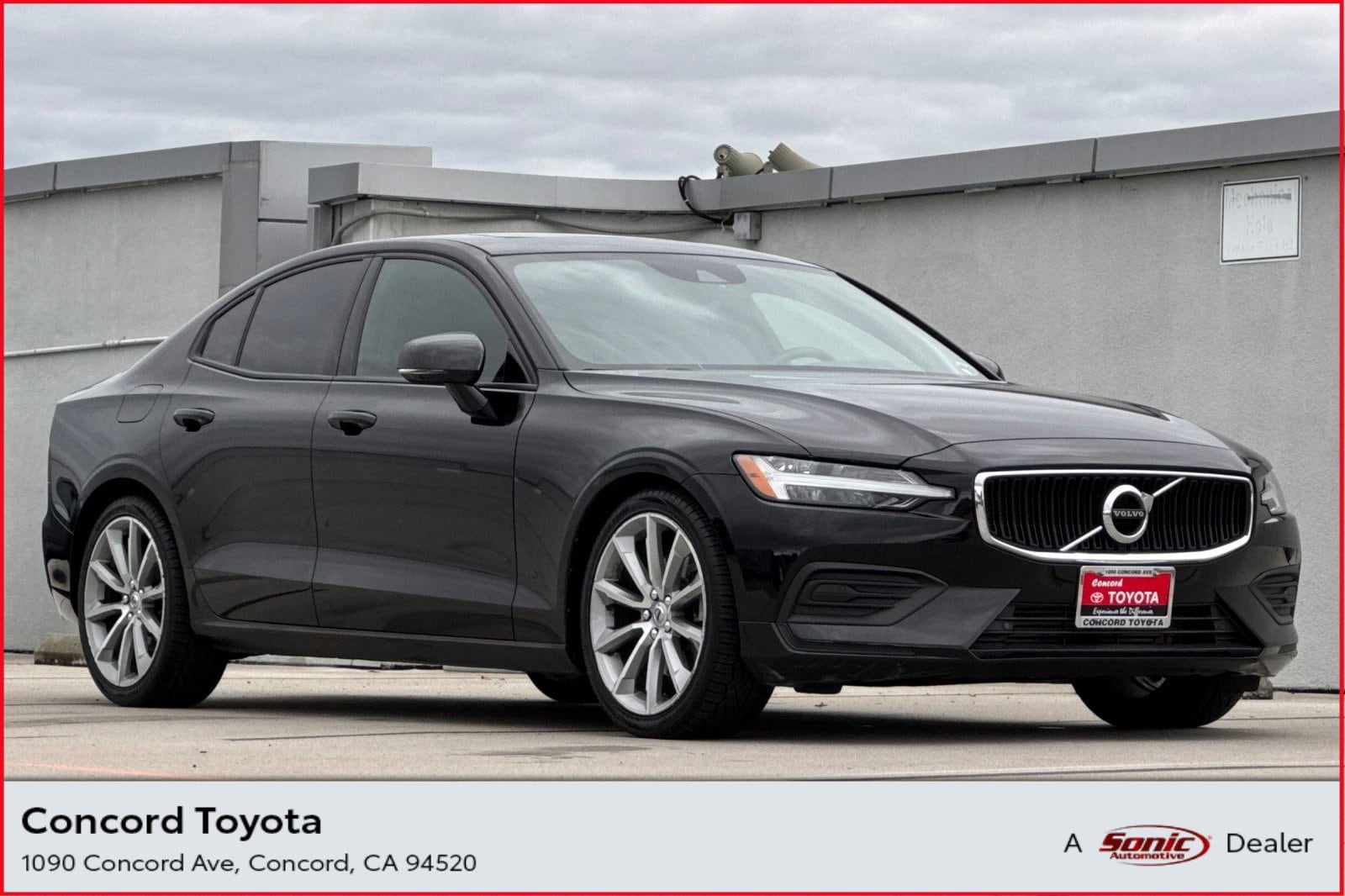 2020 Volvo S60 Momentum's photo