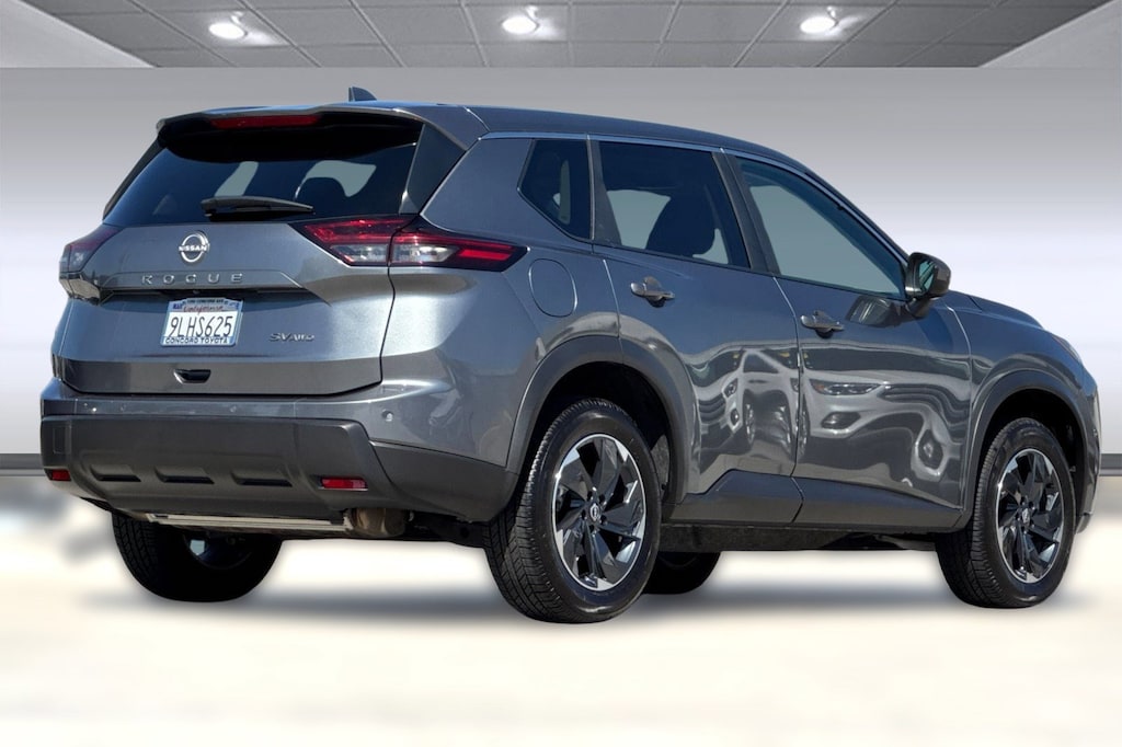 Used 2024 Nissan Rogue SV SUV