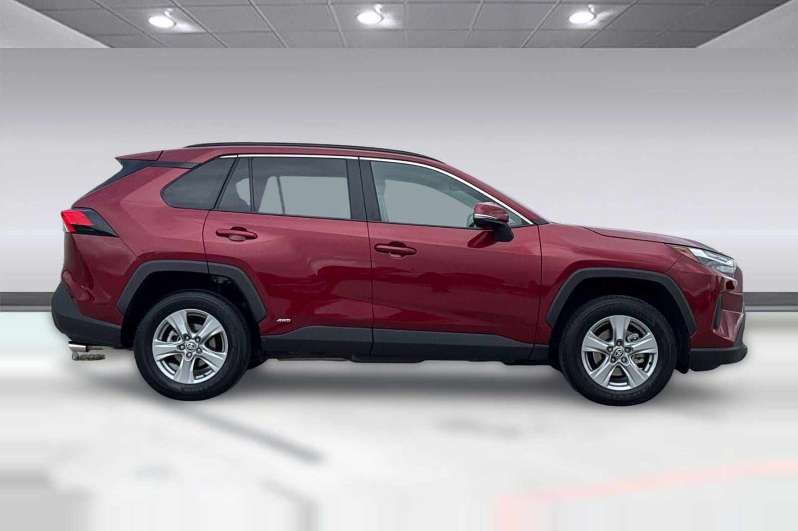 Used 2025 Toyota RAV4 XLE with VIN 4T3RWRFV2SU171585 for sale in Kansas City