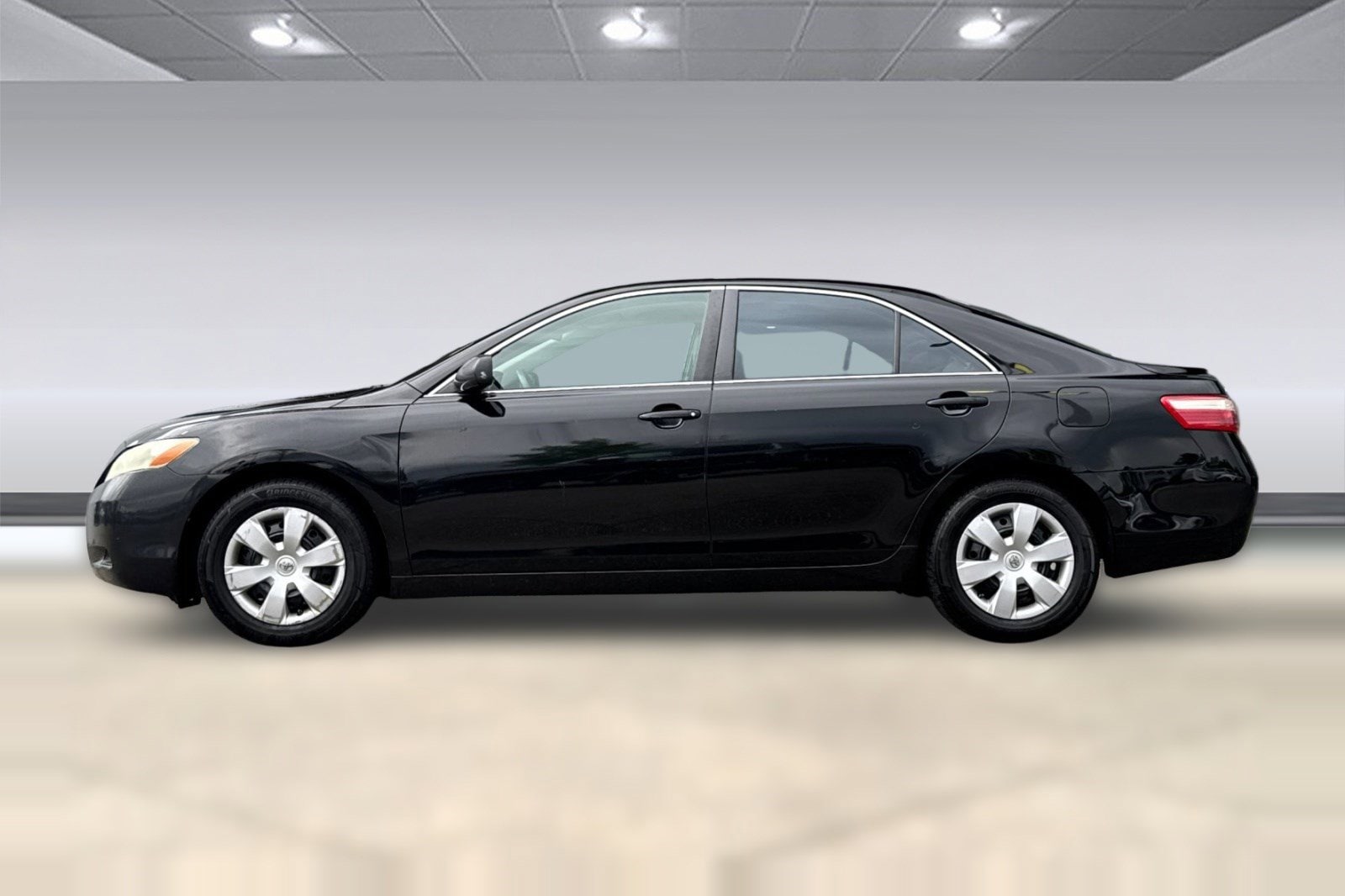 2009 Toyota Camry LE photo 5