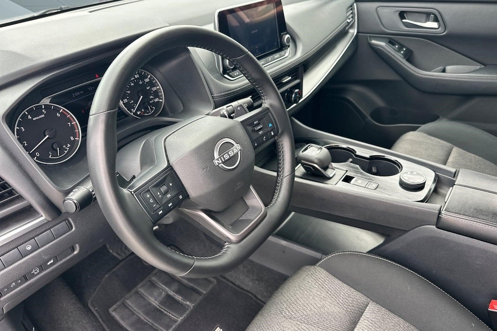 Used 2025 Nissan Rogue SV SUV