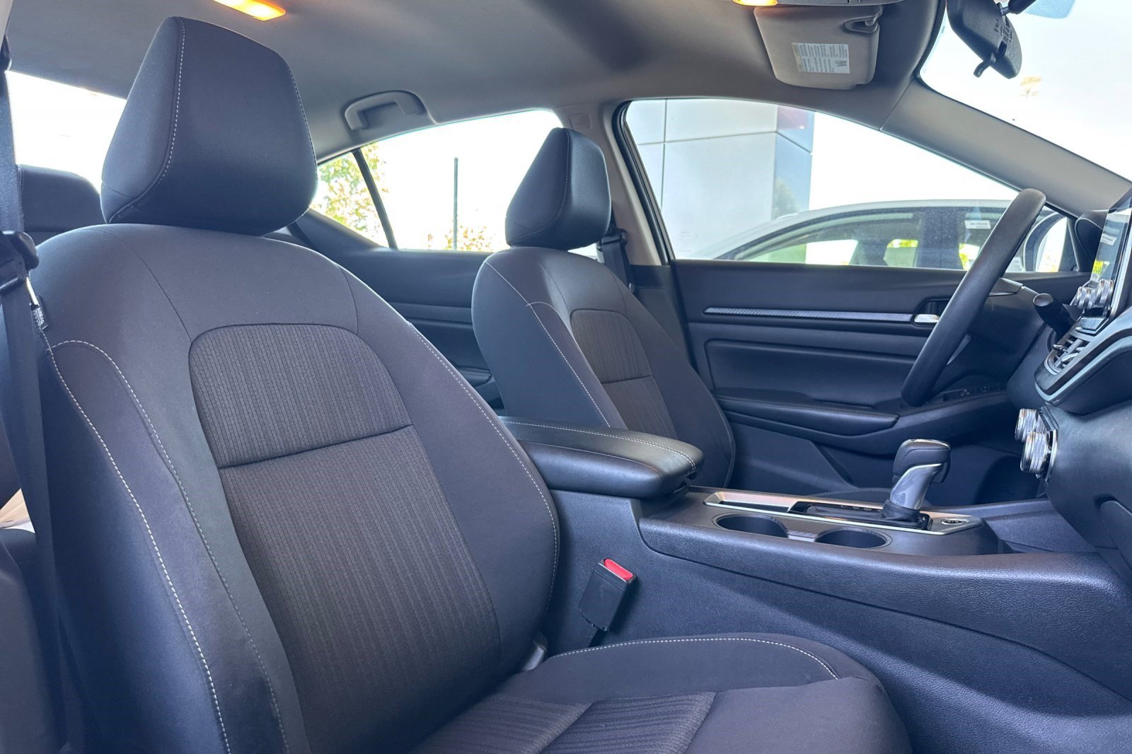 2025 Nissan Altima SV - Photo 27