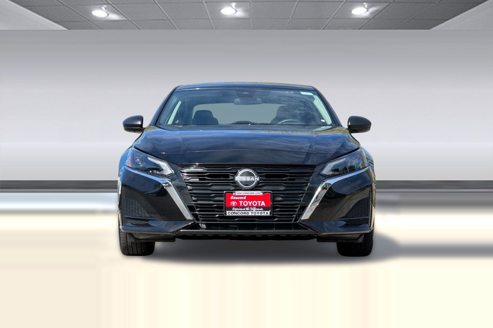 2025 Nissan Altima SV photo 4