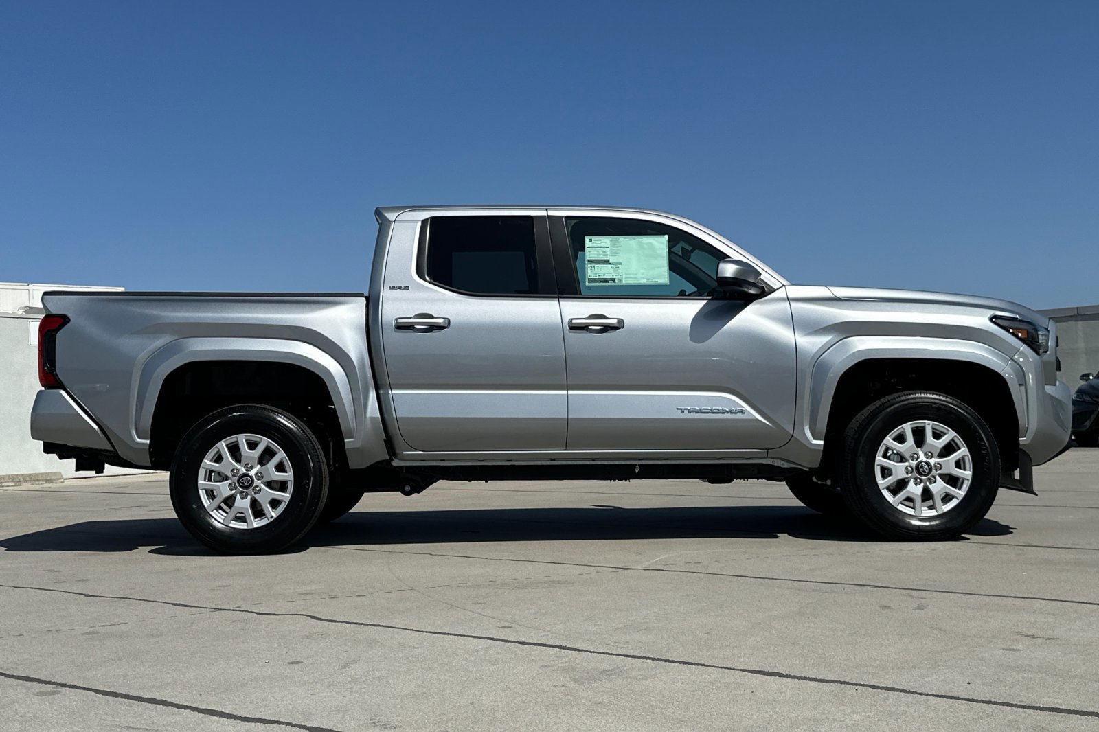 2025 Toyota Tacoma SR5 photo 2