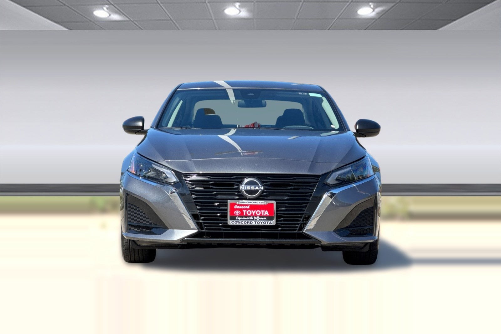 2025 Nissan Altima SV photo 4