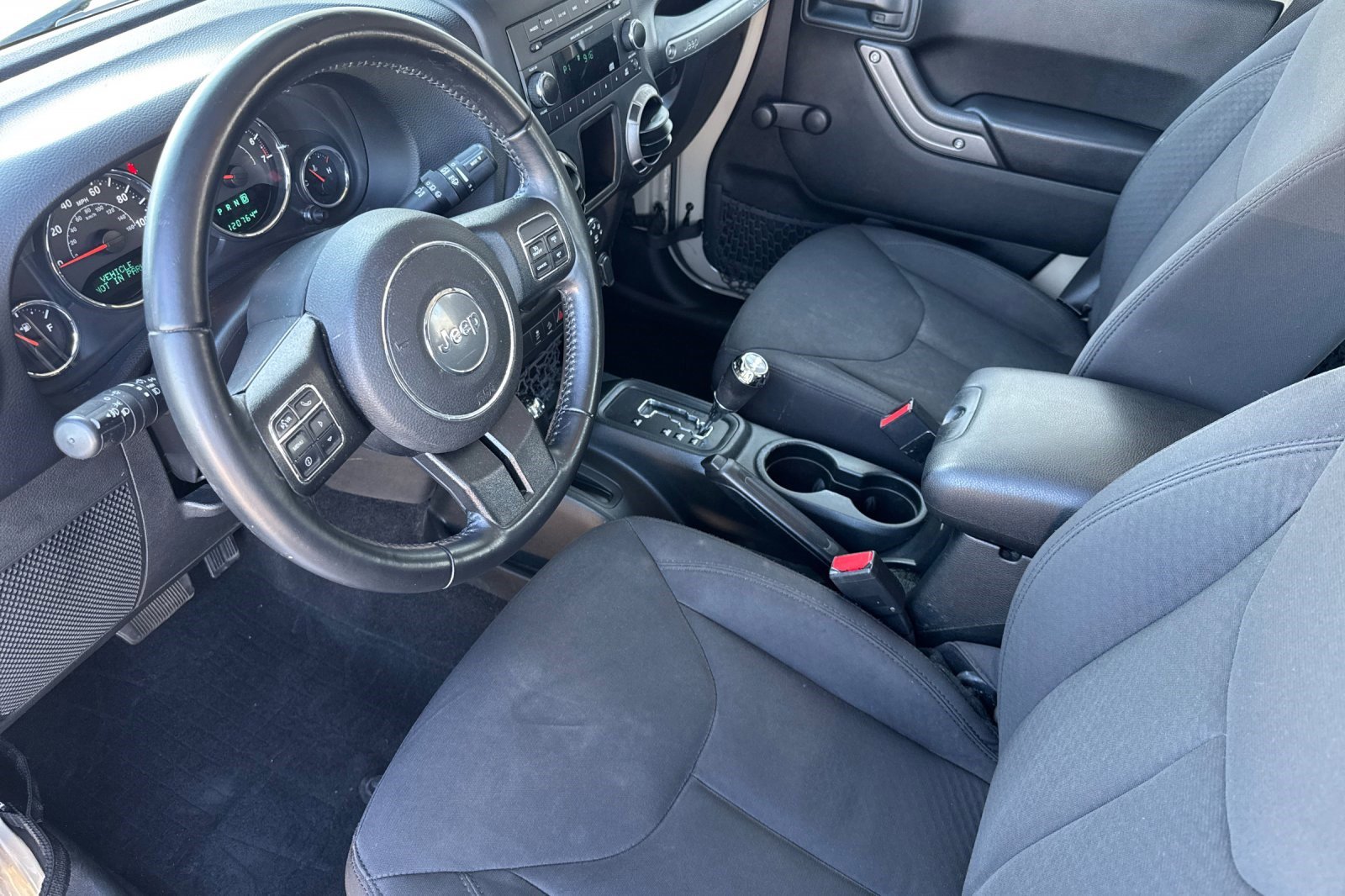 2018 Jeep Wrangler Unlimited Sport photo 4