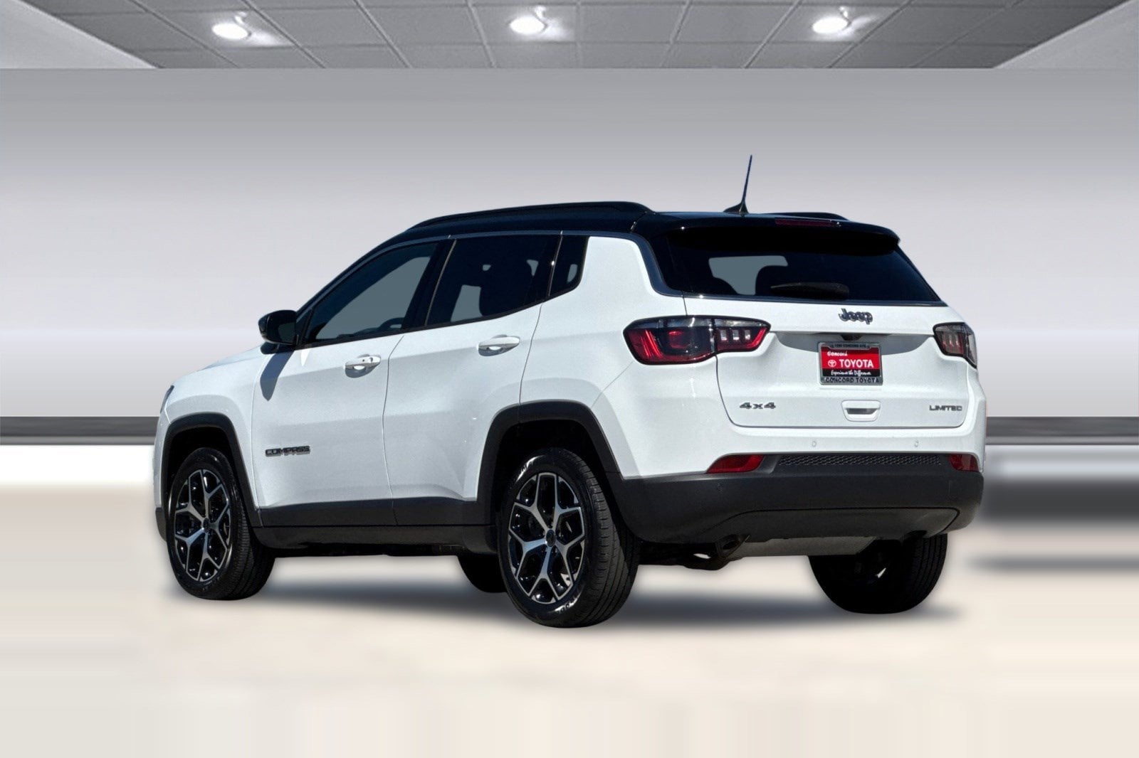 2025 Jeep Compass Limited photo 6