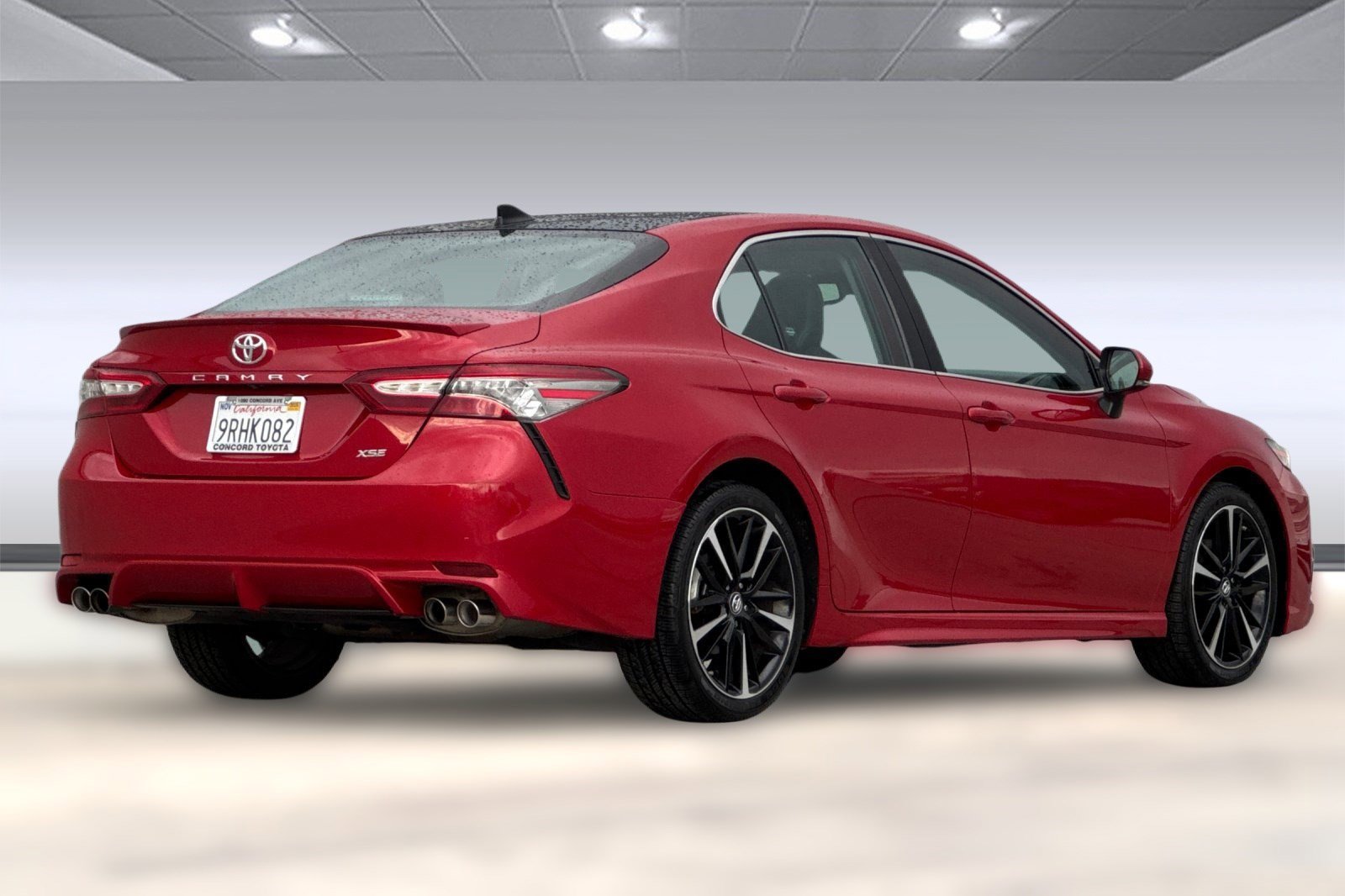 2019 Toyota Camry XSE V6 photo 3