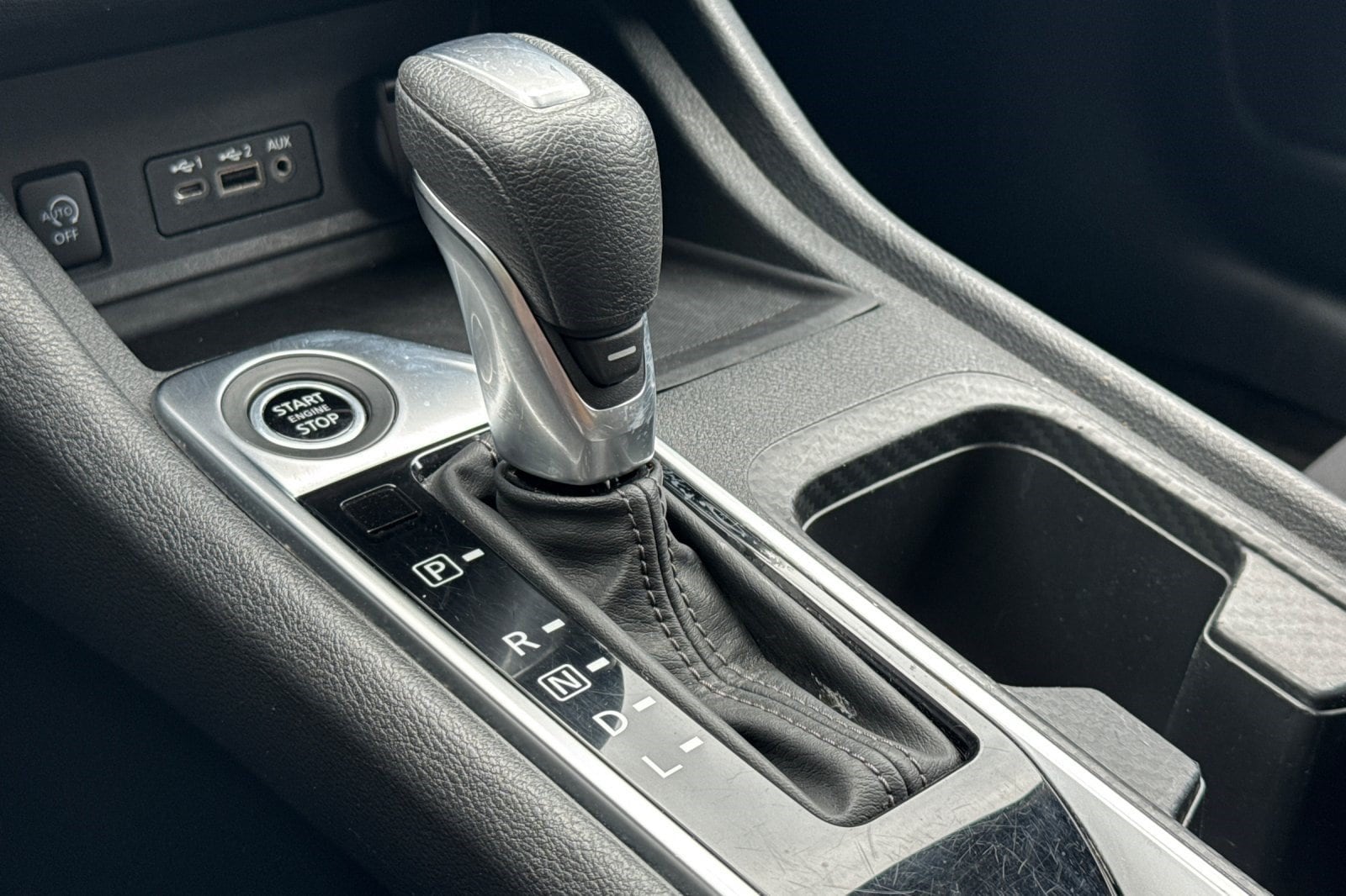 2025 Nissan Sentra SV - Photo 18