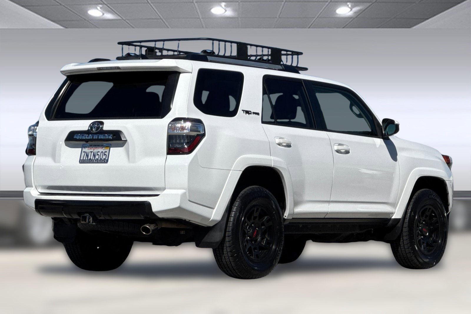 2016 Toyota 4Runner TRD Pro photo 3